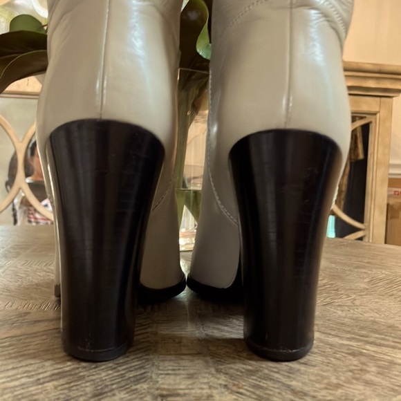 Sergio Rossi Lamb Leather Heeled Boots - Picture 9 of 16